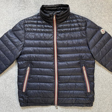 Load image into Gallery viewer, Moncler Daniel Navy Size 2
