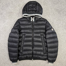 Load image into Gallery viewer, Moncler Avrieux Black Size 2
