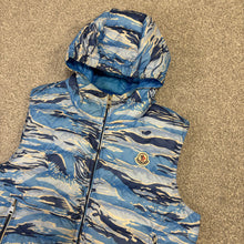 Load image into Gallery viewer, Moncler Patrick Camo Blue Size 2
