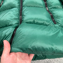 Load image into Gallery viewer, Women’s Moncler Seritte Green Size 1

