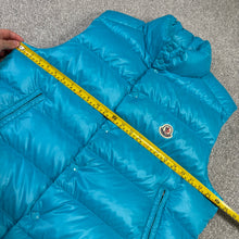 Load image into Gallery viewer, Moncler Tibb Gilet Turquoise Size 5
