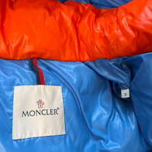 Load image into Gallery viewer, Moncler Wilson Orange Size 3
