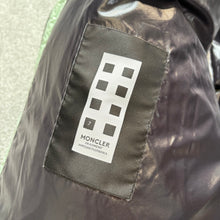 Load image into Gallery viewer, Moncler Genius x Fragment Anthemy Mint Size 2
