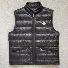Load image into Gallery viewer, Moncler Gui Gilet Black Size 3
