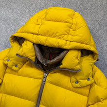 Load image into Gallery viewer, Moncler Brique Yellow Size 1
