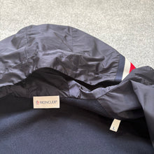 Load image into Gallery viewer, Moncler Tricot Navy Size Large
