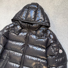 Load image into Gallery viewer, Moncler Maya Black Size 5
