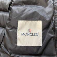 Load image into Gallery viewer, Moncler Ever Gilet Black Size 3
