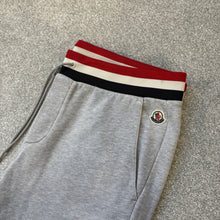 Load image into Gallery viewer, Moncler Tracksuit Grey Size XXL
