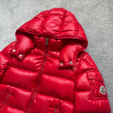 Load image into Gallery viewer, Moncler Maya Red Age10
