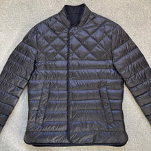 Load image into Gallery viewer, Moncler Bane Reversible Down Jacket Navy Size 3
