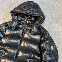 Load image into Gallery viewer, Moncler Maya Black Size 4
