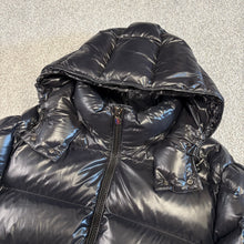 Load image into Gallery viewer, Moncler Maya Black Size 5
