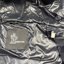 Load image into Gallery viewer, Women’s Moncler Grenoble Bruche Black Size 2

