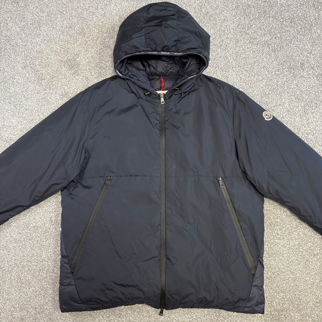 Moncler Laurain Navy Size 5