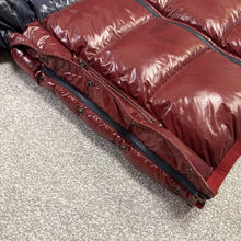 Load image into Gallery viewer, Moncler Harry Navy &amp; Burgundy Size 5
