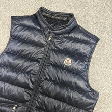 Load image into Gallery viewer, Moncler Gui Gilet Navy Size 4
