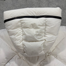 Load image into Gallery viewer, Women’s Moncler Estom White Size 3
