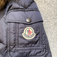 Load image into Gallery viewer, Moncler Byron Navy Size 3
