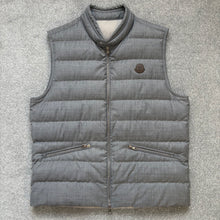 Load image into Gallery viewer, Moncler Gallienne Gilet Grey Size 4
