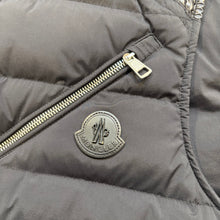 Load image into Gallery viewer, Moncler Tolonne Gilet Black Size 4
