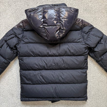 Load image into Gallery viewer, Moncler Chevalier Navy Size 0
