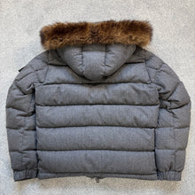 Load image into Gallery viewer, Moncler Allemand Grey Size 3
