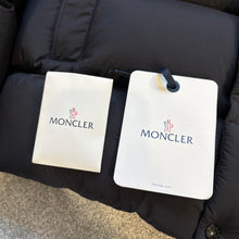 Load image into Gallery viewer, Moncler Vezere Black Size 1
