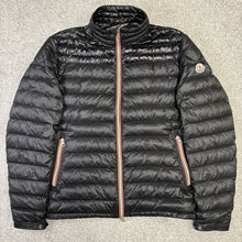 Load image into Gallery viewer, Moncler Daniel Black Size 6
