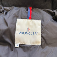 Load image into Gallery viewer, Women’s Moncler Badia Green Size 3

