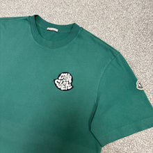 Load image into Gallery viewer, Moncler T-Shirt Green Size Medium
