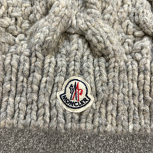Load image into Gallery viewer, Women’s Moncler Beanie &amp; Scarf Grey SzUNI
