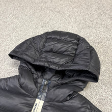 Load image into Gallery viewer, Moncler Rook Black Age 6
