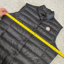 Load image into Gallery viewer, Women’s Moncler Liane Gilet Black Size 4
