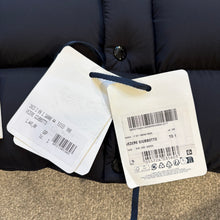 Load image into Gallery viewer, Moncler Vezere Black Size 1
