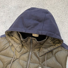 Load image into Gallery viewer, Moncler Maglia Gilet Khaki &amp; Navy Size Large
