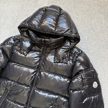 Load image into Gallery viewer, Moncler Maya Black Size 4
