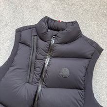 Load image into Gallery viewer, Moncler Jacot Gilet Black Size 2
