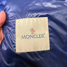 Load image into Gallery viewer, Moncler Daniel Blue Size 3
