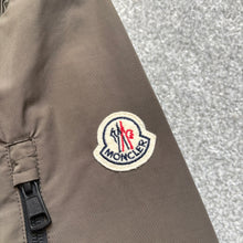 Load image into Gallery viewer, Moncler Ariege Khaki Size 5
