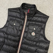 Load image into Gallery viewer, Moncler Achille Gilet Black Size 3
