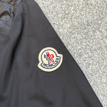 Load image into Gallery viewer, Moncler Portneuf Black Size 3
