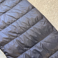 Load image into Gallery viewer, Moncler Rouvier Navy Size 6

