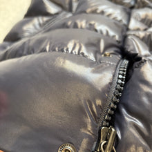Load image into Gallery viewer, Moncler Tibb Gilet Navy Size 5

