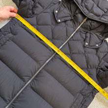 Load image into Gallery viewer, Moncler Cecaud Navy Size 4
