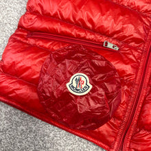 Load image into Gallery viewer, Moncler Gui Gilet Red Size 2
