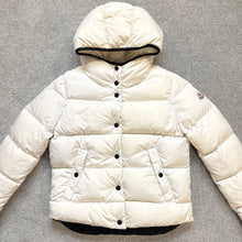 Load image into Gallery viewer, Women’s Moncler Lenar White Size 1
