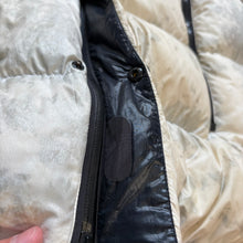 Load image into Gallery viewer, Moncler Grenoble Noussan White Camo Size 3
