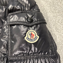 Load image into Gallery viewer, Moncler Ecrins Black Size 2
