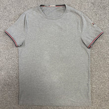Load image into Gallery viewer, Moncler T-Shirt Grey Size Large
